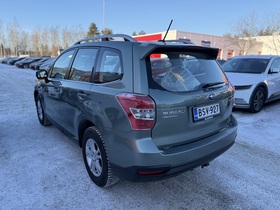 Subaru Forester vaihtoauto