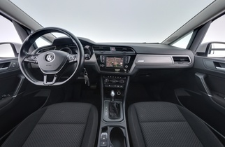 Volkswagen Touran vaihtoauto