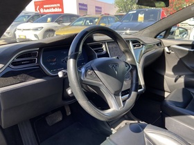 Tesla Model S vaihtoauto