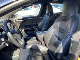 Tesla Model S vaihtoauto