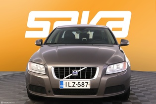 Volvo V70 vaihtoauto