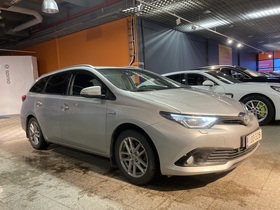 Toyota Auris vaihtoauto