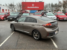 Hyundai IONIQ hybrid vaihtoauto