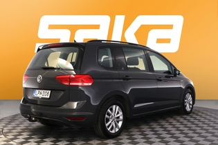 Volkswagen Touran vaihtoauto