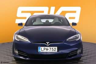 Tesla Model S vaihtoauto