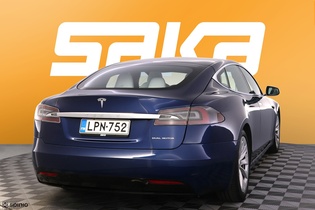 Tesla Model S vaihtoauto