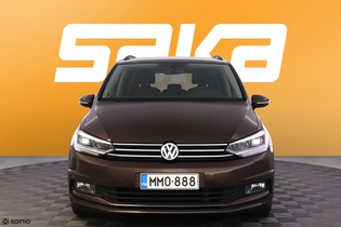 Volkswagen Touran vaihtoauto