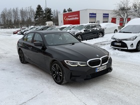 BMW 330 vaihtoauto
