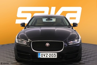 Jaguar XE vaihtoauto