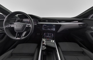 Audi Q8 e-tron vaihtoauto