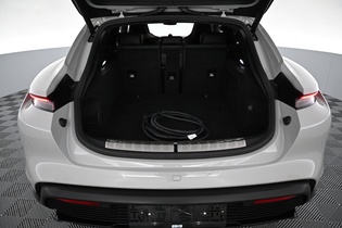 Porsche Taycan vaihtoauto