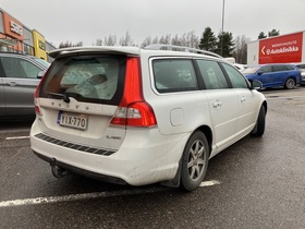 Volvo V70 vaihtoauto