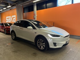 Tesla Model X vaihtoauto