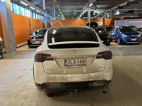 Tesla Model X vaihtoauto