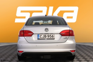 Volkswagen Jetta vaihtoauto