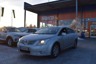 Toyota Avensis vaihtoauto