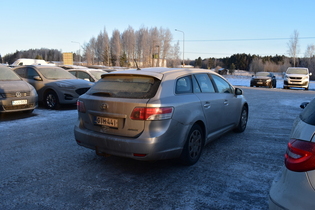 Toyota Avensis vaihtoauto