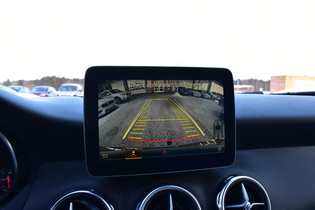 Mercedes-Benz GLA vaihtoauto