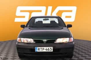 Nissan Almera vaihtoauto