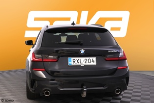 BMW 330 vaihtoauto