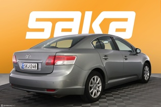 Toyota Avensis vaihtoauto