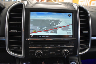 Porsche Cayenne vaihtoauto