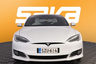 Tesla Model S vaihtoauto
