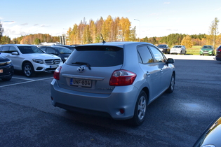 Toyota Auris vaihtoauto