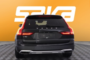 Volvo V90 Cross Country vaihtoauto