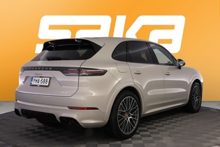 Porsche Cayenne vaihtoauto