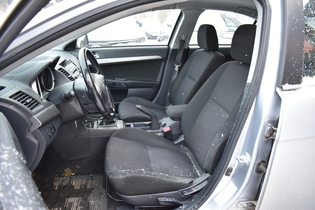 Mitsubishi Lancer vaihtoauto