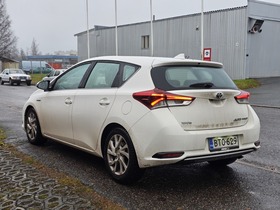 Toyota Auris vaihtoauto