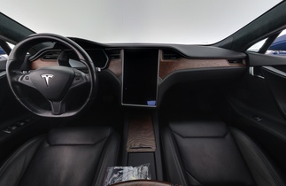 Tesla Model S vaihtoauto