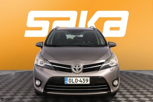 Toyota Verso vaihtoauto