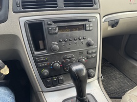 Volvo V70 vaihtoauto