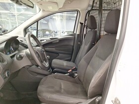 Ford Transit Courier vaihtoauto