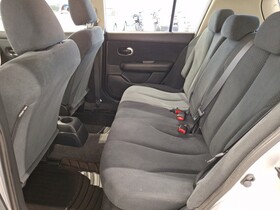 Nissan Tiida vaihtoauto