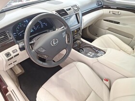 Lexus LS vaihtoauto