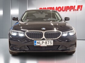 BMW 330 vaihtoauto