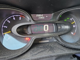 Opel Vivaro vaihtoauto