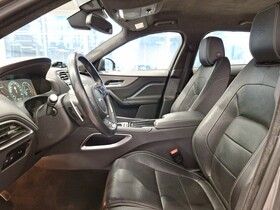 Jaguar F-PACE vaihtoauto