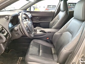 Lexus UX vaihtoauto