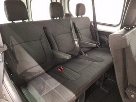 Opel Vivaro vaihtoauto