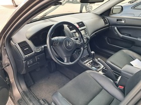 Honda Accord vaihtoauto