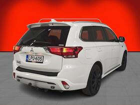 Mitsubishi Outlander PHEV vaihtoauto