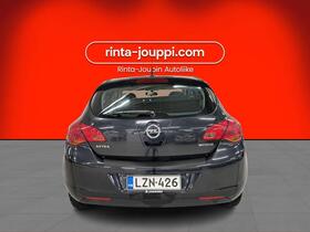 Opel Astra vaihtoauto