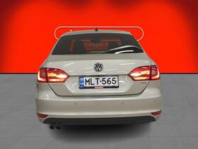 Volkswagen Jetta vaihtoauto