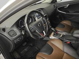 Volvo V40 Cross Country vaihtoauto