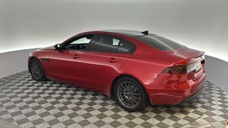 Jaguar XE vaihtoauto