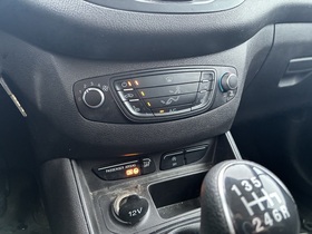 Ford Transit Courier vaihtoauto